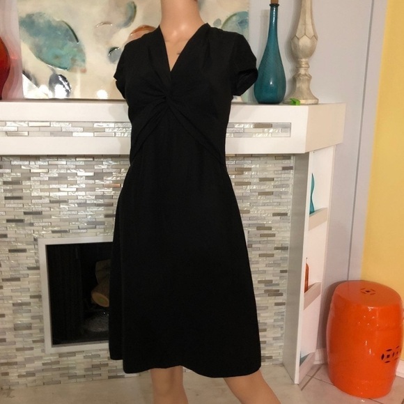 Banana Republic 100% silk Black Dress 0 - Picture 1 of 6